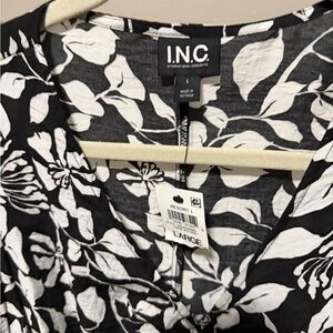 NWT I.N.C. Black & White Floral Zip-Front Dress